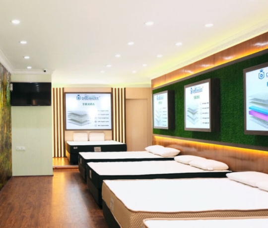 Untitled design (6) best latex mattress in bangalore dreamzee showroom